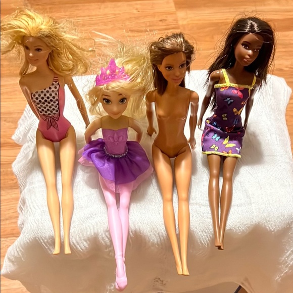 Barbie Doll Set of 3 with Colorful Outfits and‎ princess Rapunzel Ballerina - Picture 4 of 10